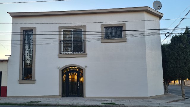 HERMOSA CASA EN COL. DALE