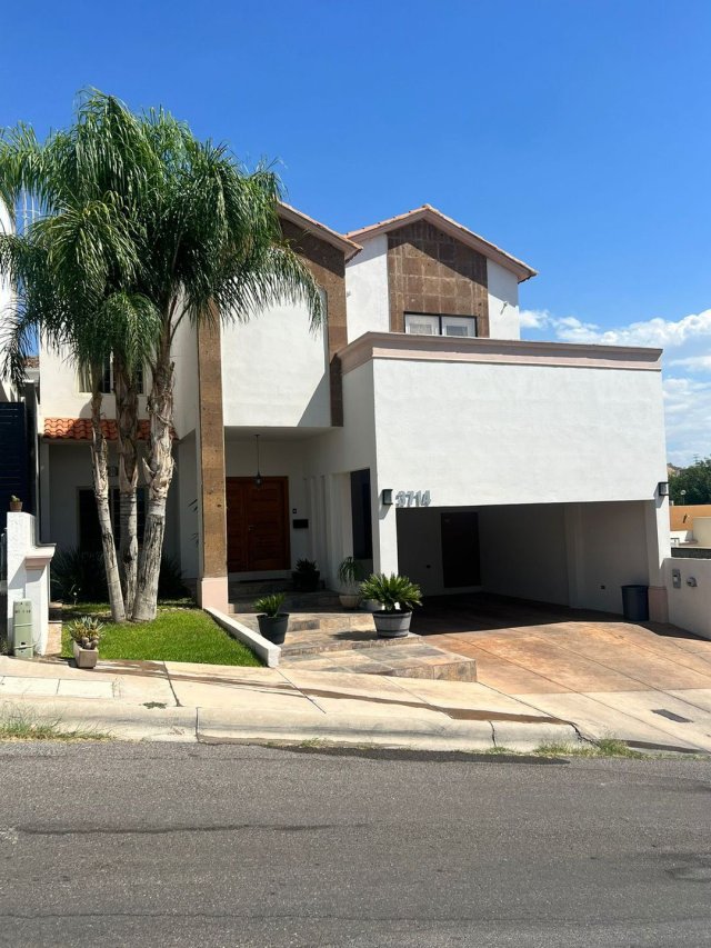 CASA EN MISIÓN DEL VALLE