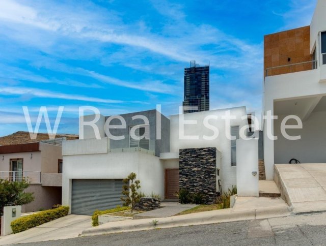 RESIDENCIA EN JARDINES DE SAN FRANCISC